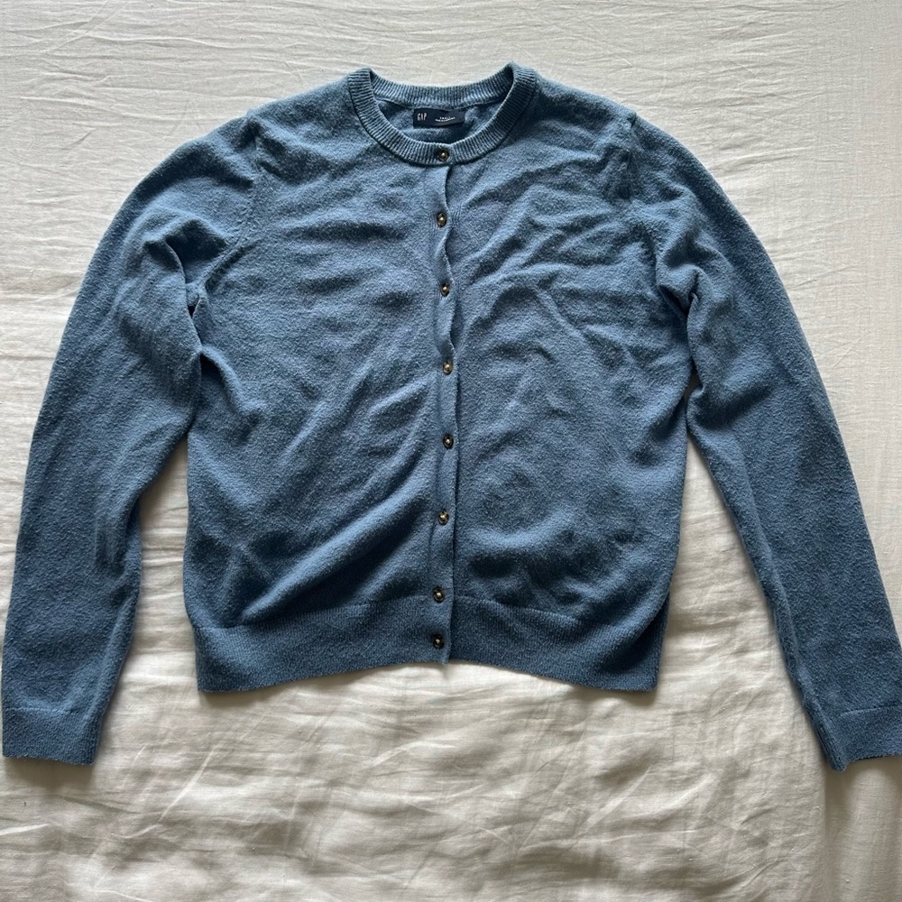 Gap button down cardigan